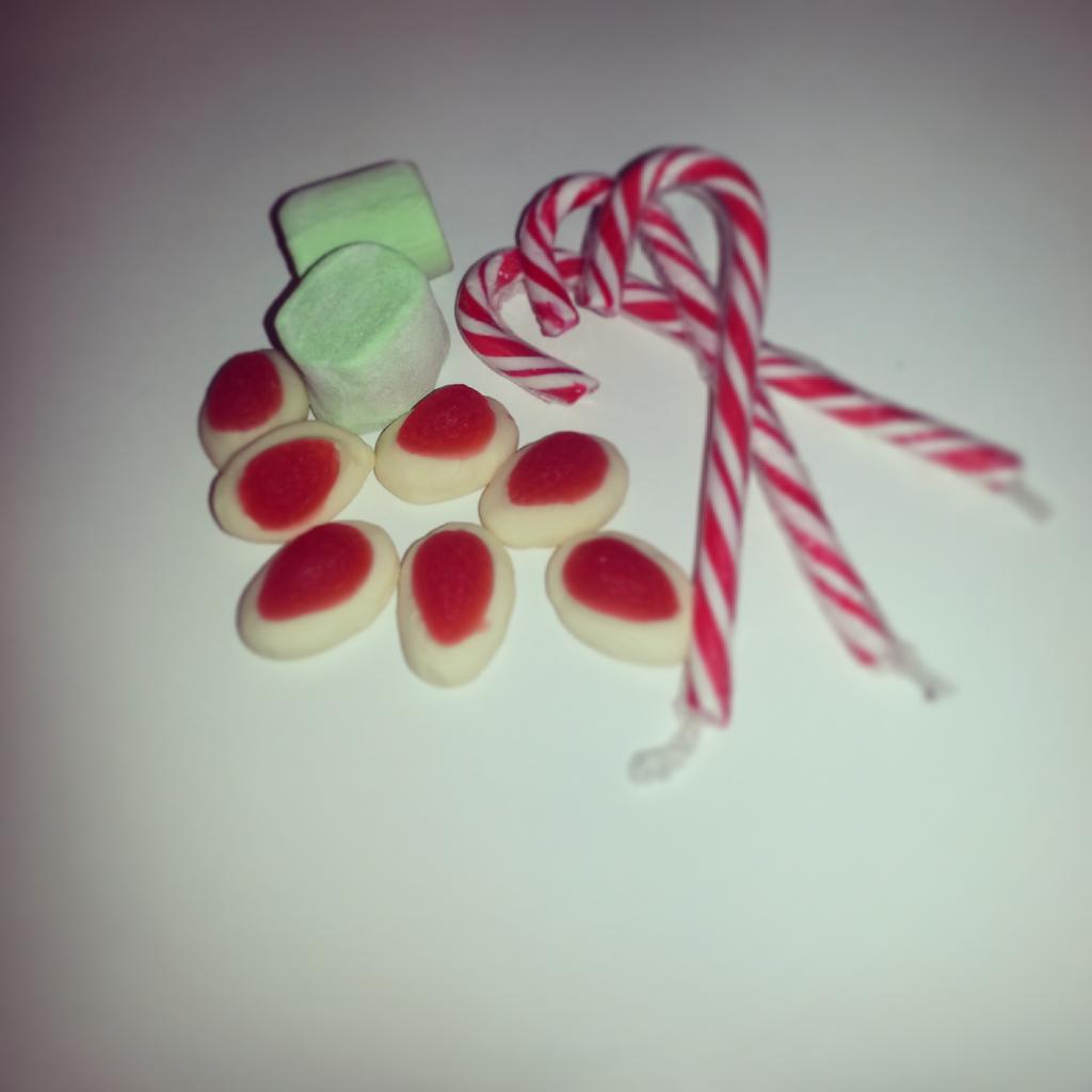 reddoorarch's tweet photo. @reddoorarch loves Xmas gifts! #design #architecture http://t.co/G6eGlVrw6a