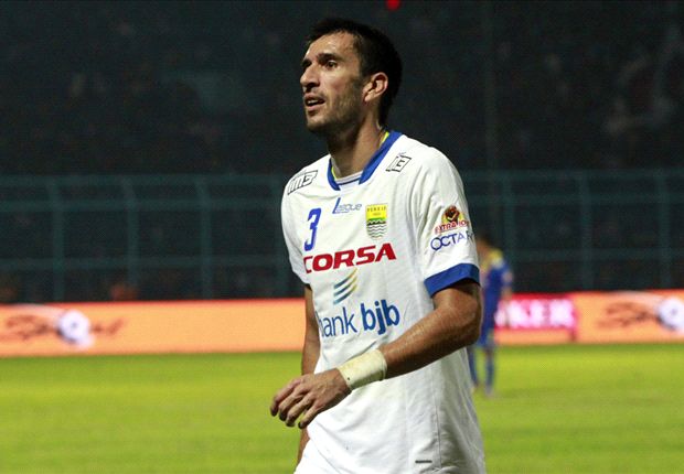 GOAL_ID's tweet photo. PROFIL Bek Terbaik ISL 2014: Vladimir Vujovic - http://t.co/SJBU02JrIL | Mobile: http://t.co/JUEGVIgotW http://t.co/sGdzH9Bo3d