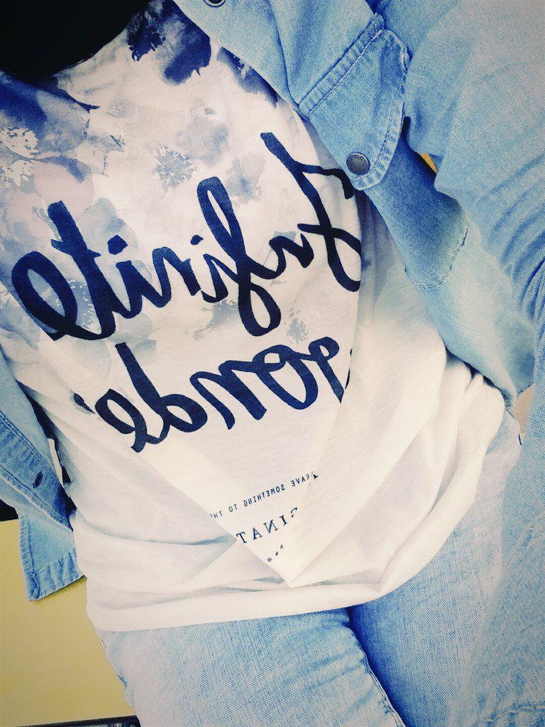 wowwh_802's tweet image. Gotta love this shirt 😭❤❤❤ #InfiniteWonder 💛