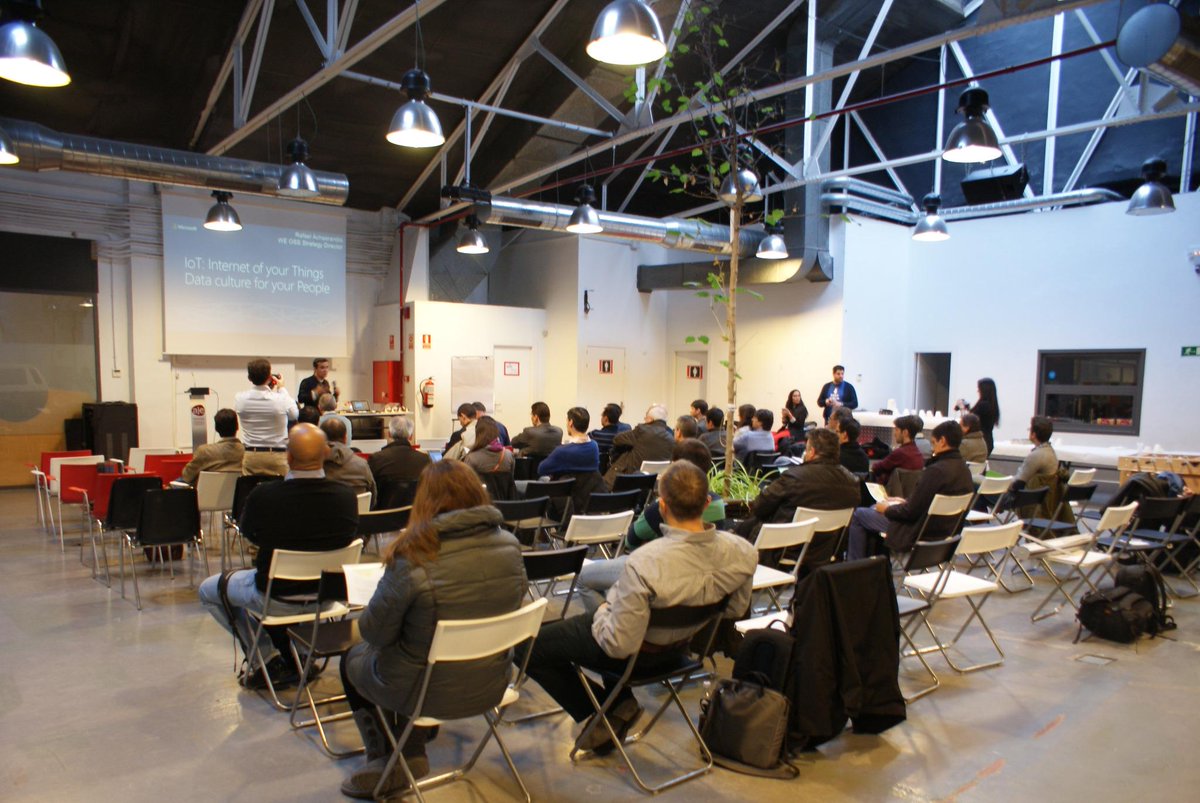 ajemadrid's tweet image. #ahoraengarAJE @GarAJE_Madrid #devossazuredays