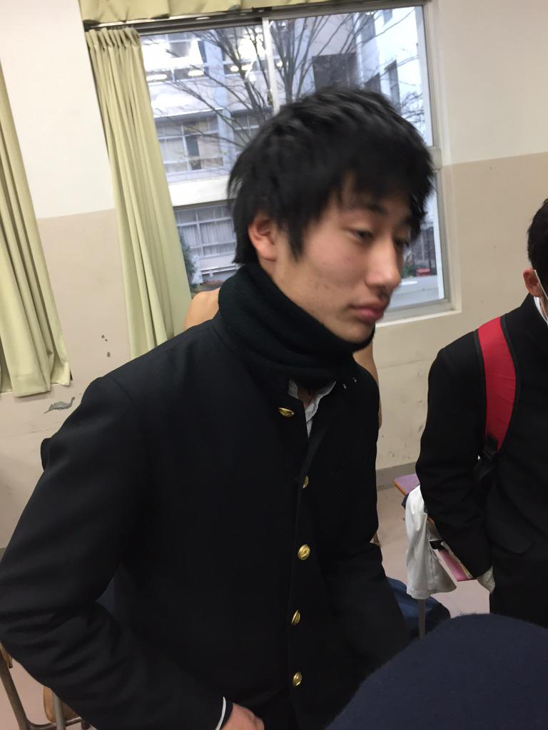 morimoriisomaru's tweet photo. なぜか欠席になってて無遅欠きえたぜ！留年だぜ！ http://t.co/TlIiY8WmYS