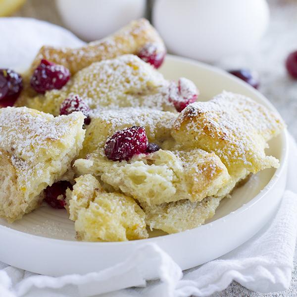 Christmas breakfast is covered with this Cranberry Orange Baked French Toast Casserole! tasteandtellblog.com/cranberry-oran…