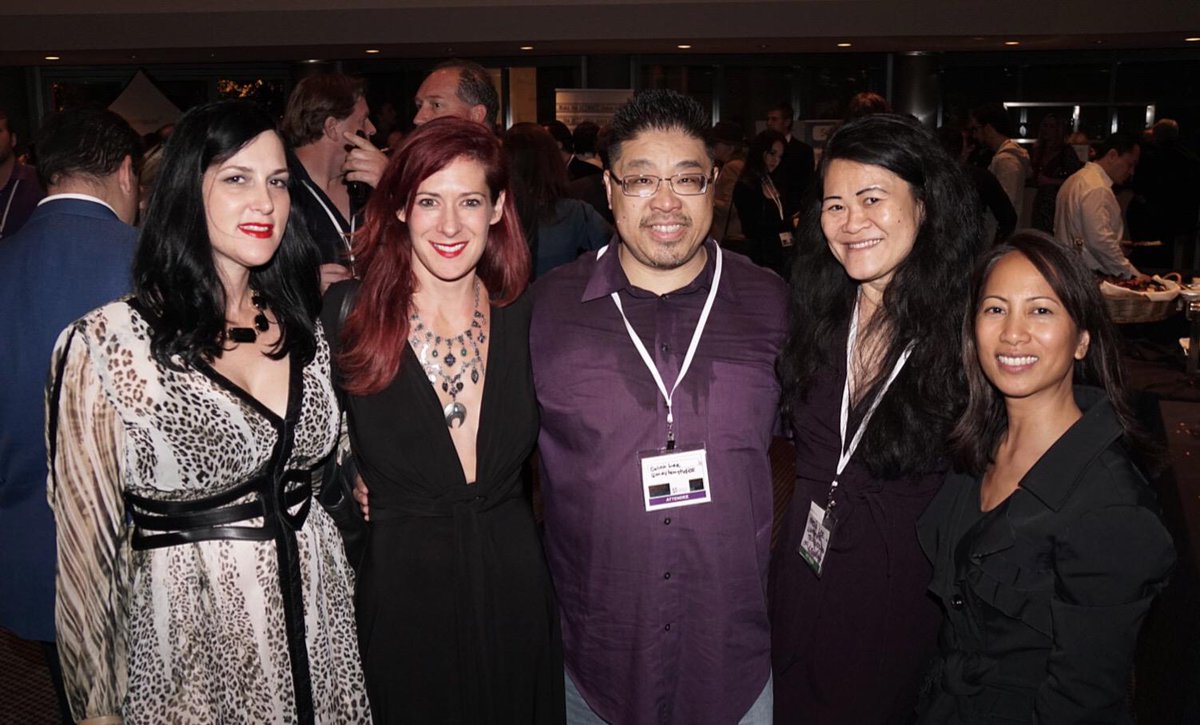 MayhemStudios's tweet photo. Good times with the ladies tonight @digitalfamily Reunion! #DFR14 http://t.co/RjxaTrMik6