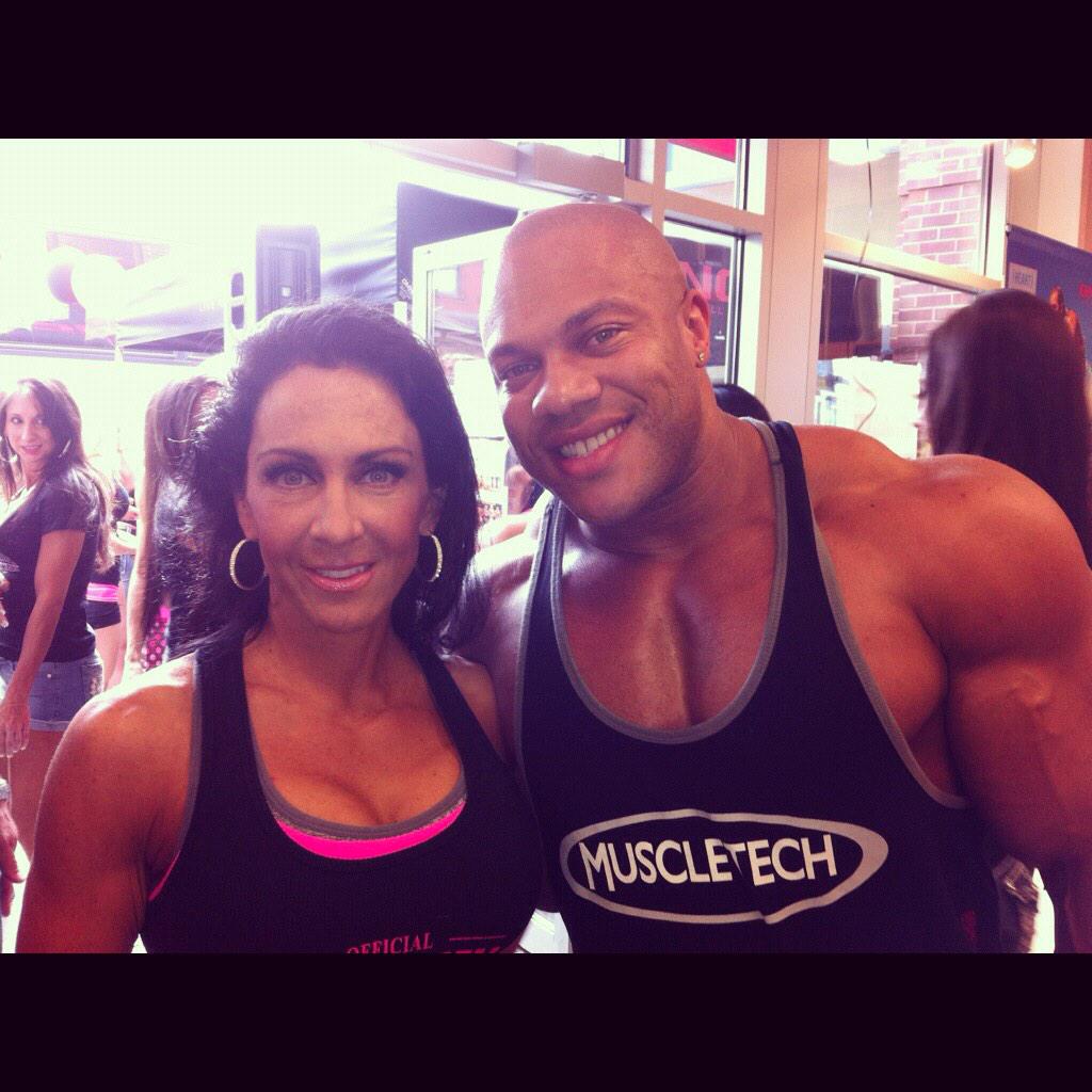 futureoffigure's tweet photo. #throwbackthursday #GNCAppearance #PitPro with @PHILHEATH @bombshellnews 2013 #GoodTimes http://t.co/iCmmfzhXKw