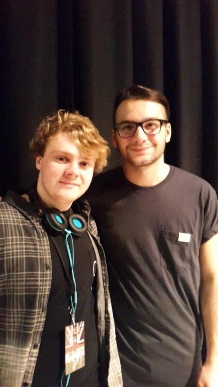 SamWalter28's tweet photo. 1 week since this 😔😔 @ChrissyCostanza @DanielGow @WillFerri @ATC_BAND http://t.co/xbhgMspSxZ