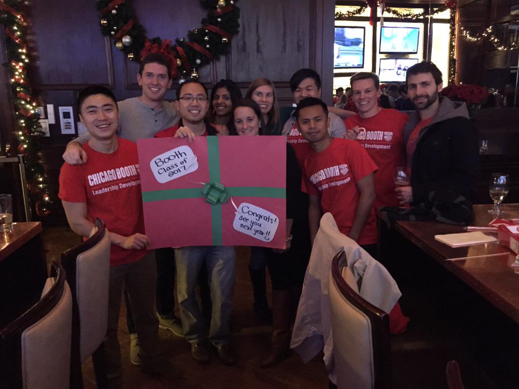 shelleylive's tweet photo. Congrats to #Booth2017 and Happy Holidays!!! From the best Booth Cohort - Rockefeller http://t.co/ysdeIgdNp4