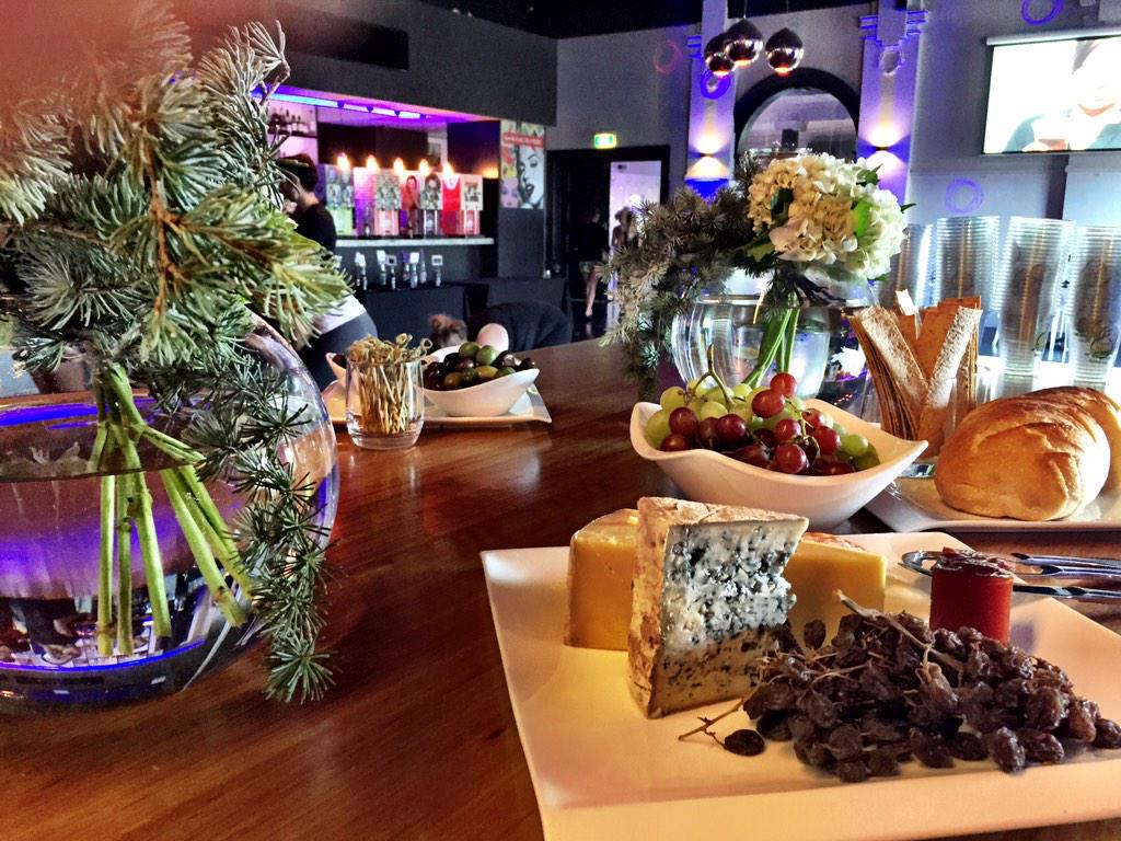 FrozenCo_au's tweet photo. See you soon #Adelaide... #FrozenBeerCo πΊβοΈ @loftwine http://t.co/zAqrGgeRC0