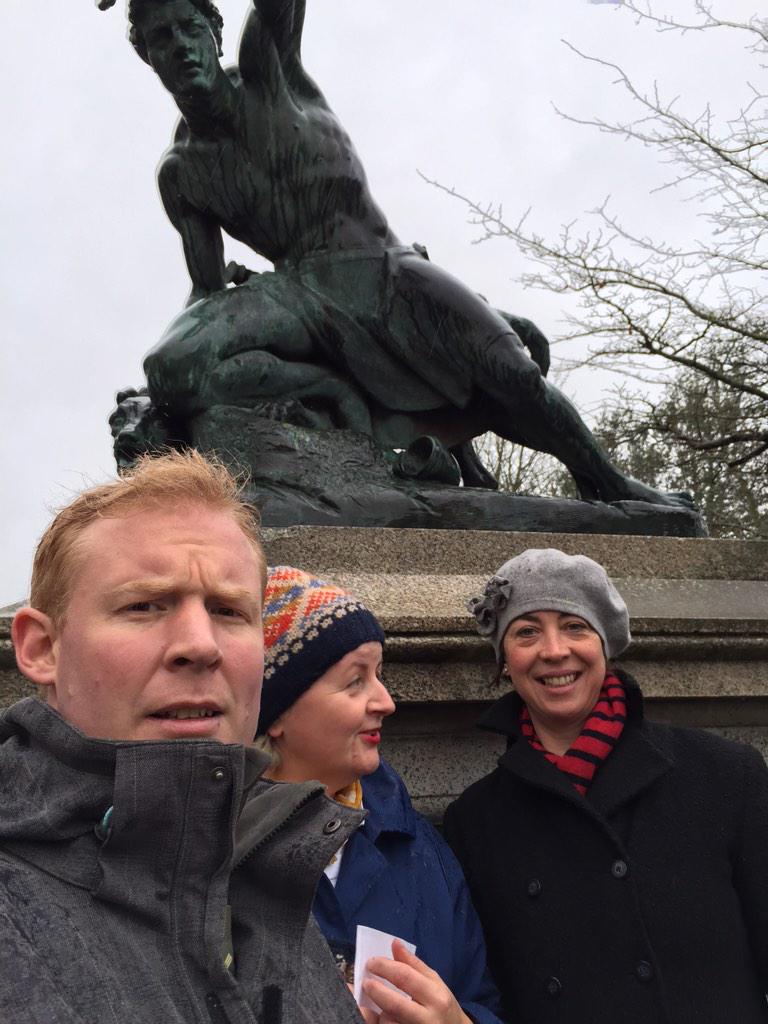 The winning team at the office party? @KFExeter thank you <a href="/UniofExeter/">University of Exeter</a> mystery student.