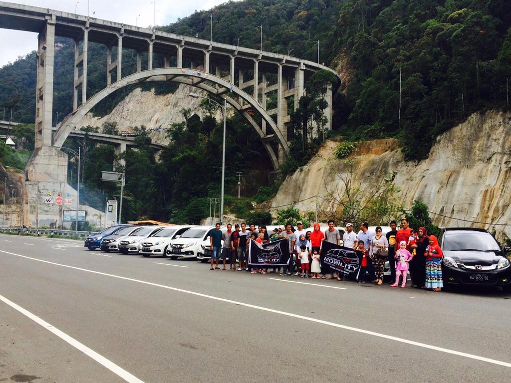 IDMobilio's tweet photo. "@hahnz_84: http://t.co/f1mDIoKI2X" KEREN!!!! KOPDAR @MobilitySumbar @hondaisme