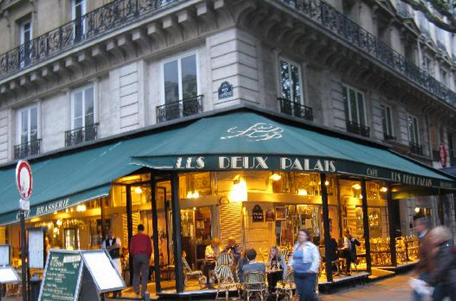 stqwdou's tweet photo. @Lallaoumoulati Les Deux Palais, 3 bd du Palais, 75004, Paris. Les deux palais de justice. Il n'y a pas de hasard. http://t.co/uYzHY5LZNR