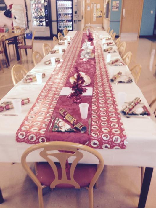 Calm before the storm! First sitting dot.com breakfast ☕️🎄😊<a href="/madcantona/">Michael A Davies</a> <a href="/daweezee/">Louise O'Brien</a> @TabithaParry