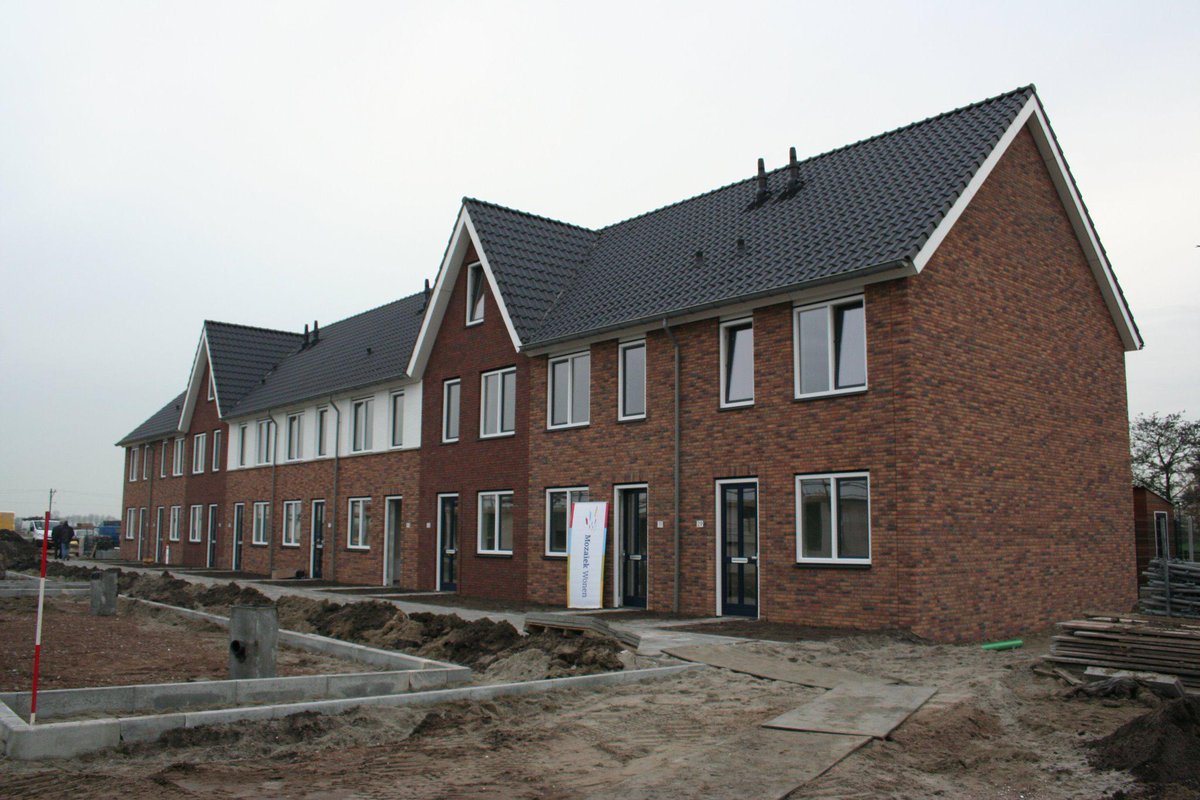 9 sociale energiezuinige huurwoningen #DeWijdeWiericke opgeleverd. Nog enkele te huur Bel Mozaïek Wonen (0182)692969