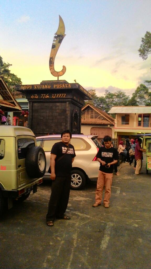 <a href="/DdemITCiamis/">DedemIT Ciamis</a> sdh nympe #bikinrameKampungNaga @aboerchakra <a href="/yans12861/">Yanto DdemIT Ciamis</a> <a href="/sutardjo1/">PUNAKAWAN SUPRA DESA</a> @yossysuparyo @so3p <a href="/AjiPanjalu/">Aji Panjalu</a>