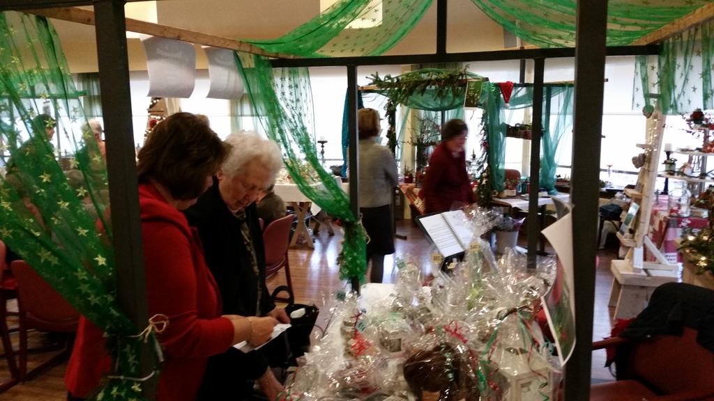 Vandaag gezellige kerstmarkt in verzorgingshuis Mariënstein. Vanmiddag vanaf 13:00 open