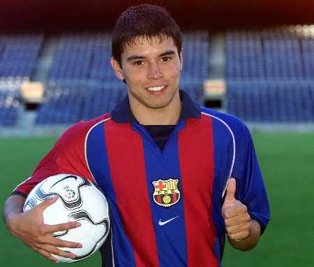Ingat pemain ini? Hari ini dia ulang tahun. Happy birthday Javier Saviola. 