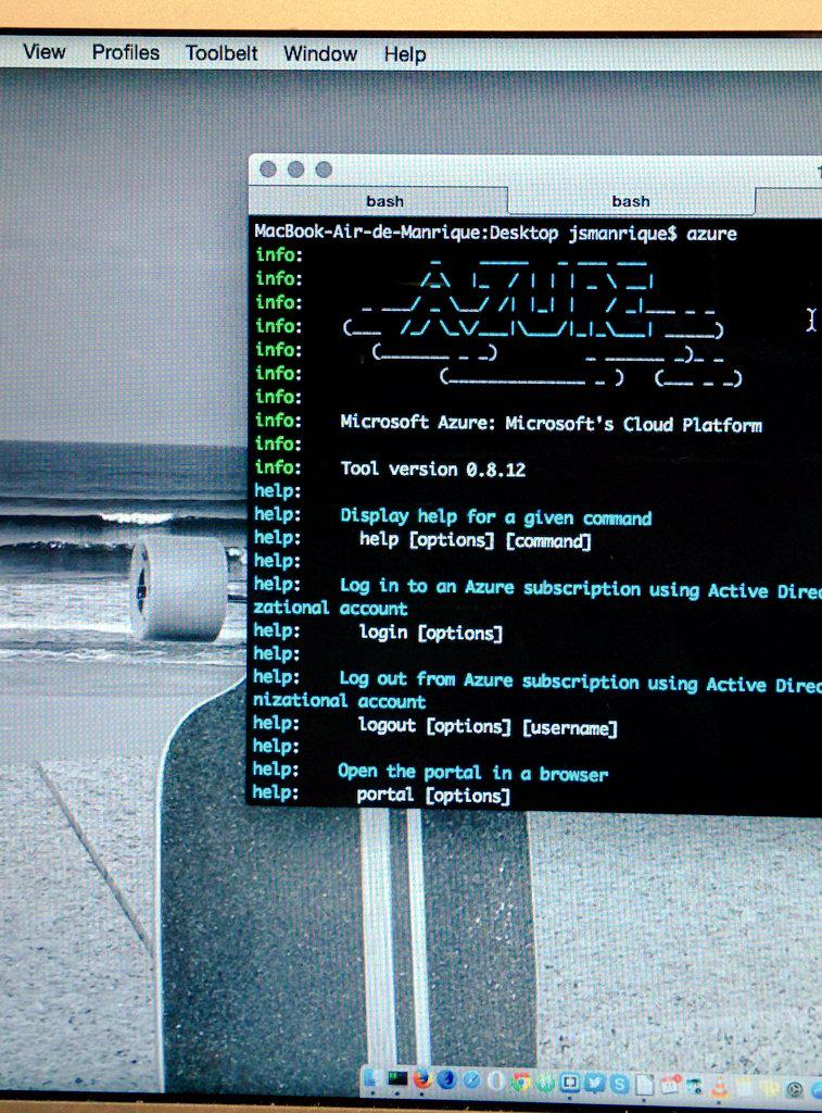 jsmanrique's tweet image. Le dejo mi equipo a @jangelfdez y resulta que ya tenía #AzureCLI instalado! #DevOSSAzureDays
