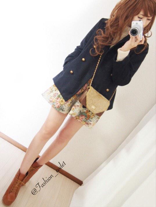 Fashion_code1's tweet photo. ネイビージャケット
花柄ポイントコーデ♡ http://t.co/oCiCJuuHTz