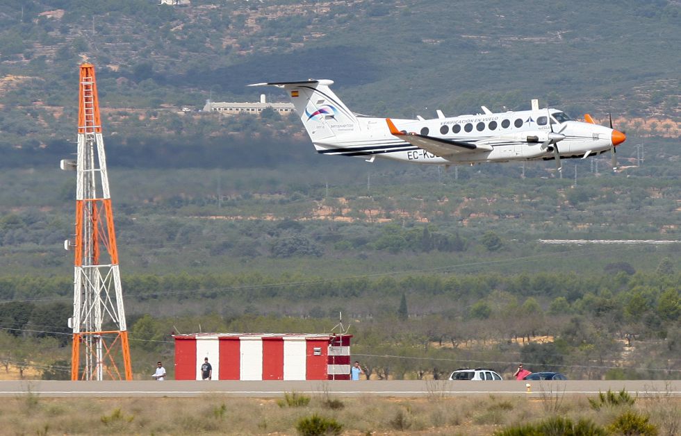 El aeropuerto de Castellón ya puede recibir aviones cort.as/MUKp