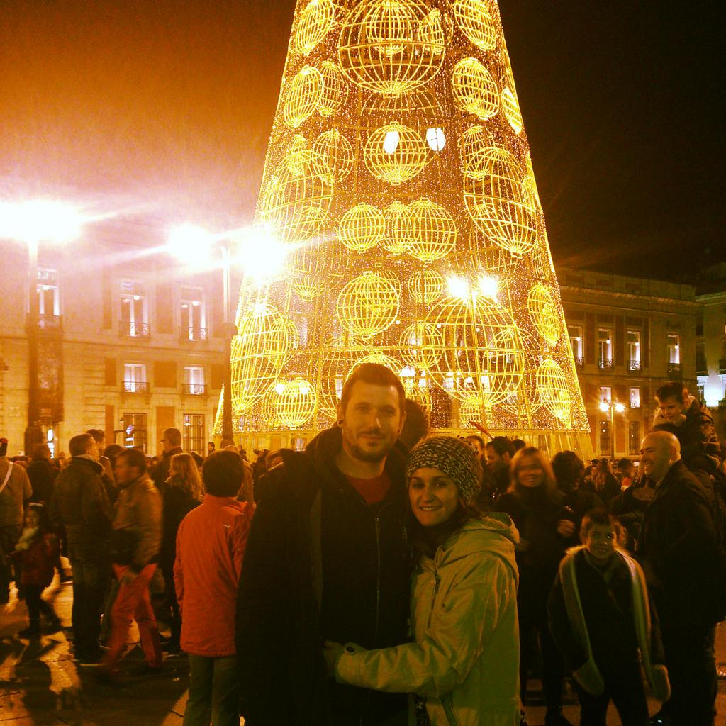 leticiapisky's tweet photo. Luces Madrid! http://t.co/4Yb8nHK5ja