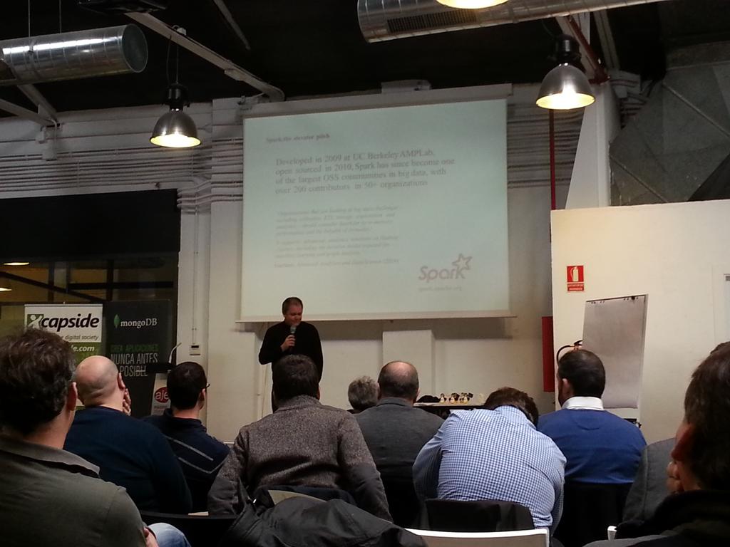 sysvalve's tweet image. Big data con Apache #spark en #DevOSSAzureDays buena pinta!