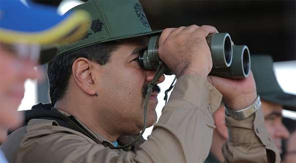 DiarioTalCual's tweet photo. UNA BATALLA PERDIDA. Maduro y su gobierno harían mejor en ocuparse de enderezar la economía. http://t.co/4r5R9ka2kc http://t.co/2AstB8k2HW