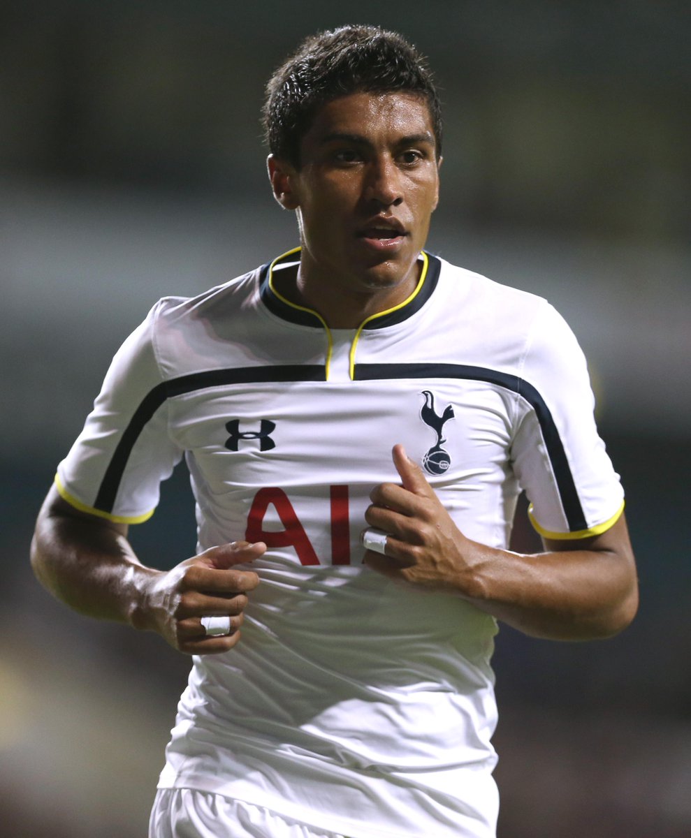 Squawka's tweet photo. Paulinho has created just one chance in 9 appearances for Spurs in the Europa League &amp; Premier League this season. http://t.co/Kq6Zhq51t4