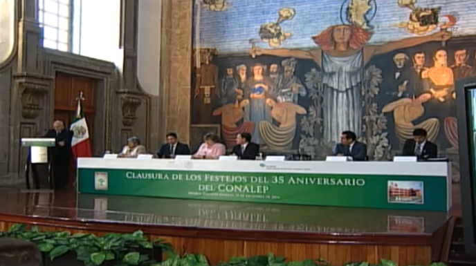 SEP_mx's tweet photo. #EnVivo El Dr. Rodolgo Tuirán, Subsecretario de Educación Media Superior, emite su mensaje: http://t.co/7xlsbxMFbx http://t.co/GSn5Uy3kga