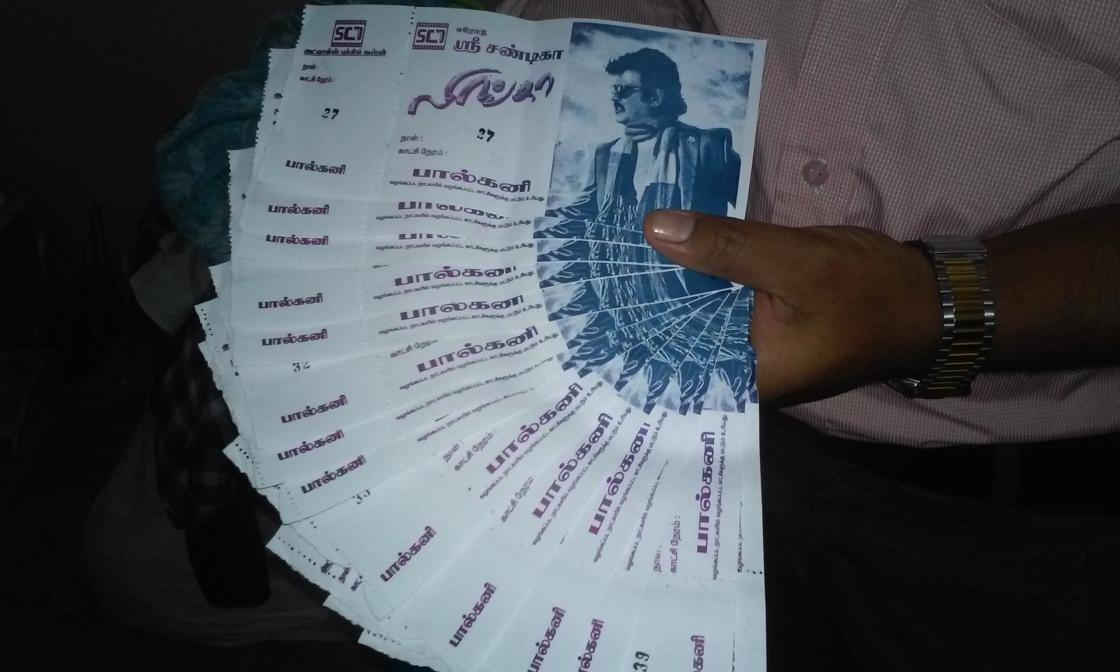 85Isak's tweet photo. First day first show 5 am @ me &amp; Thalaiver birthday special feeling happy 😊.......... http://t.co/N5DgKwjsUj