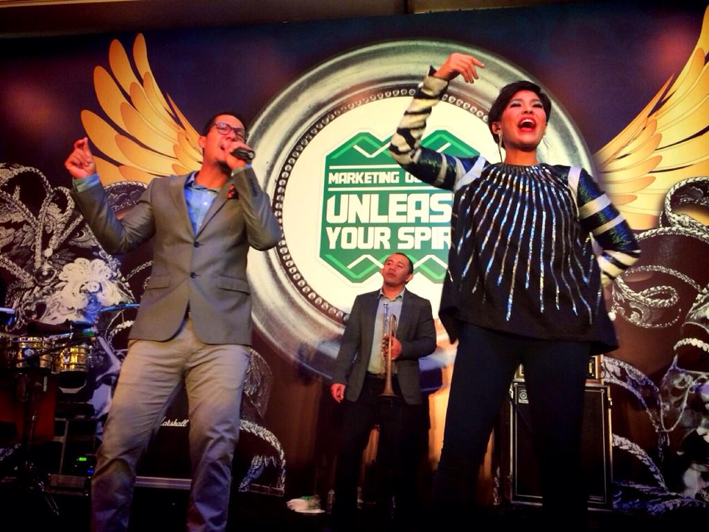 rince_tetep's tweet image. Mereka bersayap... ❤️Maliq n D'Essential @IndosatMania  #FunBuilding #IndosatSnap