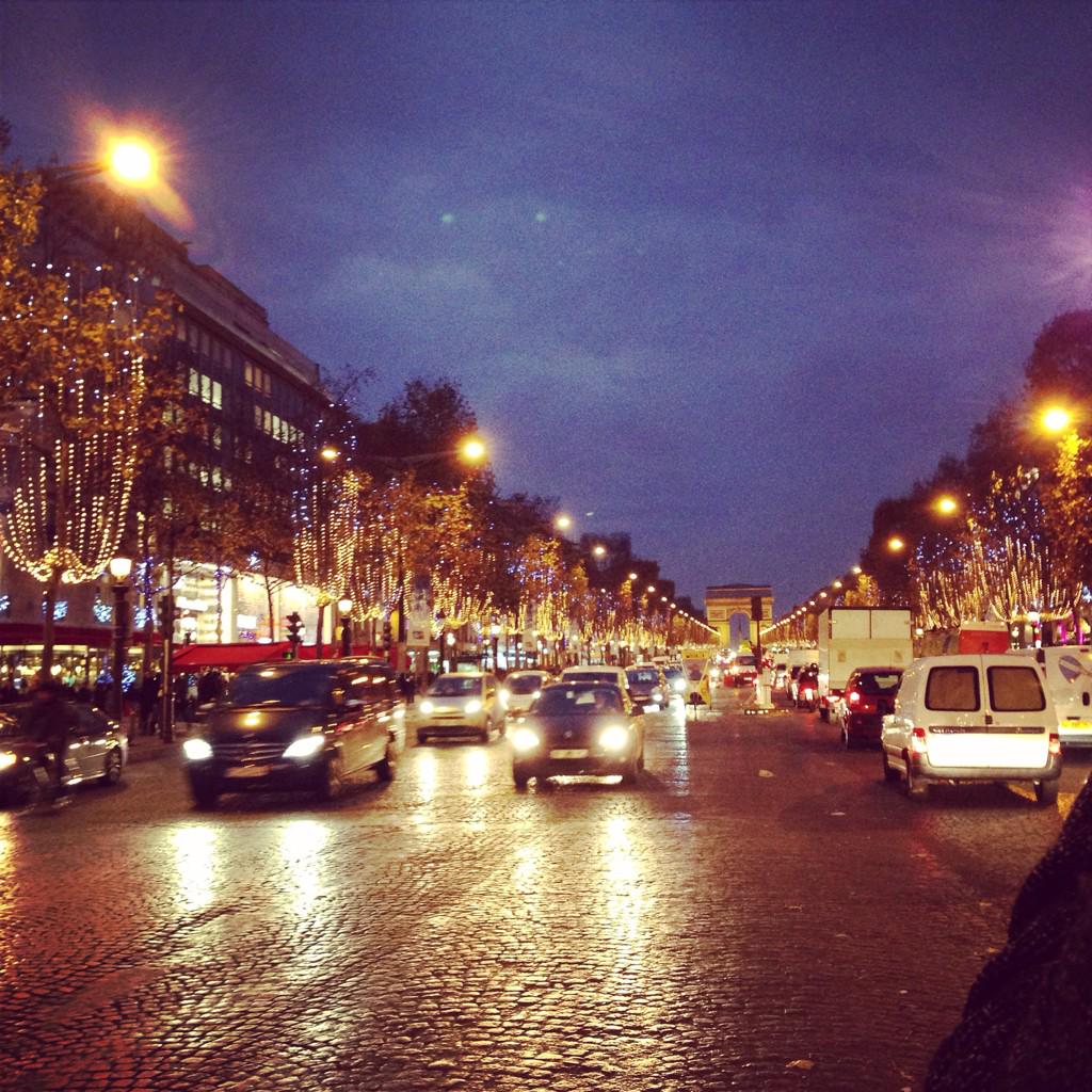 降水確率15 ラテン系 ゲルマン系 ケルト系 イラン系 アラブ系 と ポイ捨てのゴミと吸い殻で散らかる耽美な街並みじゃあ右向いても左向いてもイケメンだらけだったけど やっぱりイケメンも国産が一番だな ってキャストサイズ眺めながら思う Http