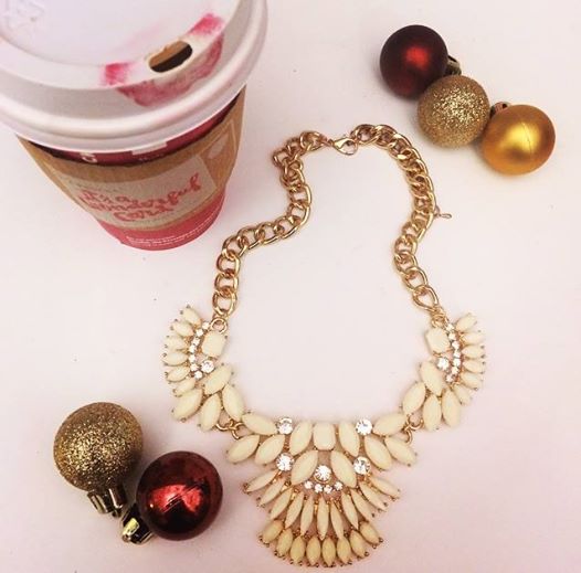 trendtribebu's tweet photo. Today is the LAST DAY to receive this Ivory Statement Necklace for FREE w/ a $50+ purchase! http://t.co/2MEOM4pdzM http://t.co/h3ROKerMnx