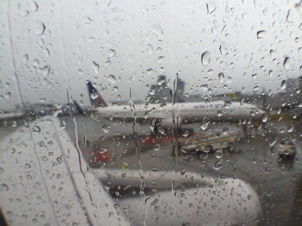 JoeyKaotyk's tweet photo. FIRST STOP, CHICAGOOOOO!!!! #TEAMUSA #jetlife #BREAKATION #BREAKLIFE #GORILLAWARFARE http://t.co/xZS2WAeWqk