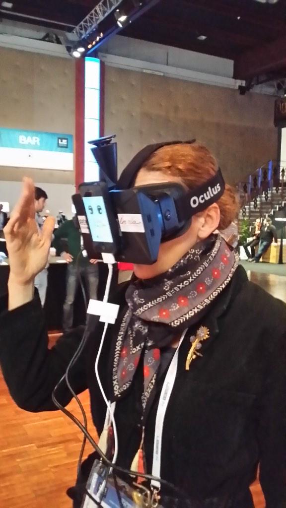 cecilelaufer's tweet image. A #leweb2014 avec @fraymond je me suis faite augmenter;)