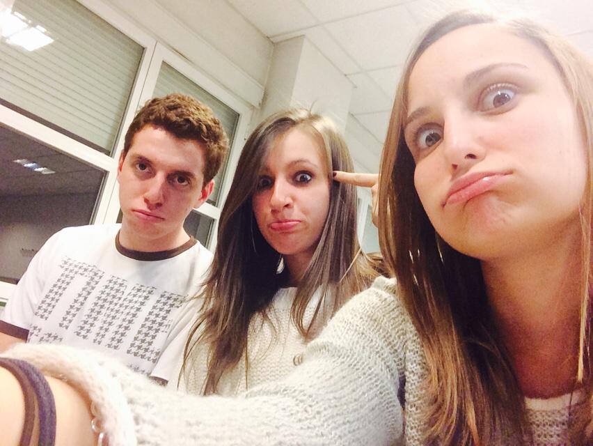 kristi_1007's tweet photo. Muchas felicidades pelirrojo!! We love you!😘@Isabels28 @EnriqueSan94 http://t.co/6Xg5HPxhGh
