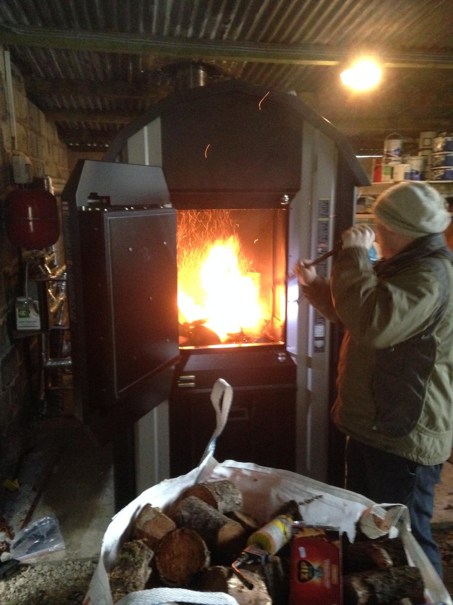 IEC_Connect's tweet photo. A busy start to the week for Gwyn commissioning a Central Boiler near Newquay, Ceredigion #biomass #log #boiler http://t.co/lizcKE7AUo