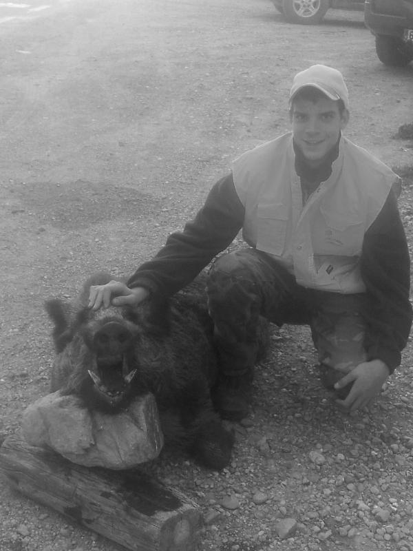 adrianpc2650's tweet photo. Muy orgulloso de ser cazador de compartir esta pasion esta aficion con la gente que tambien la vive y me entiende http://t.co/oRjUI4cFpF