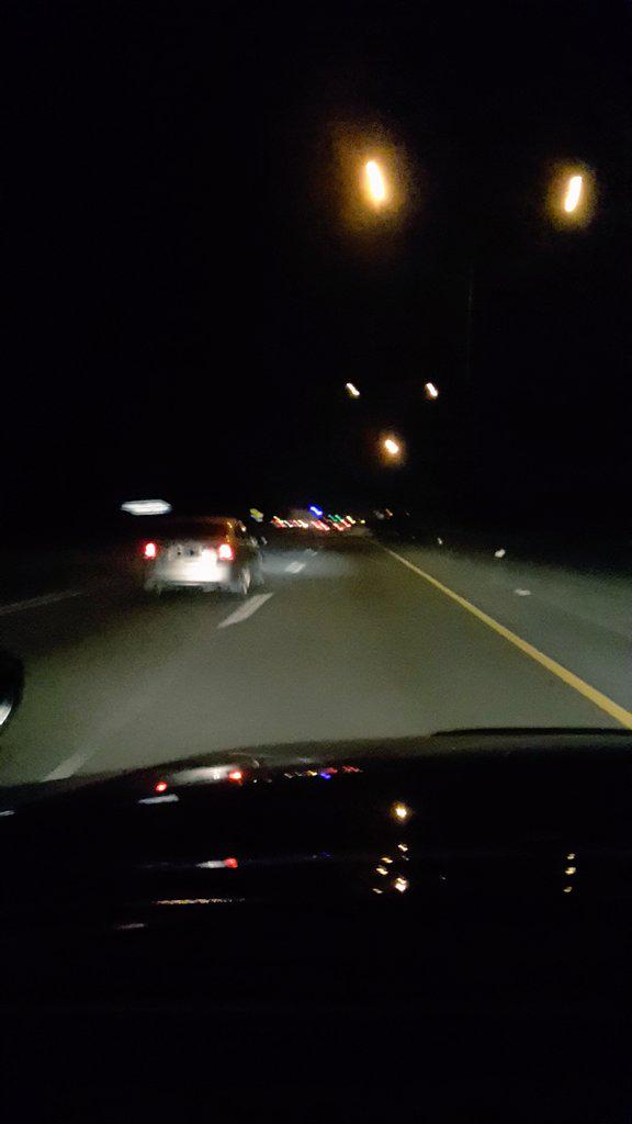 den_zul's tweet photo. Tol Karawang Barat arah Cikarang Lancar Jaya.. http://t.co/x6AgdUTxeo