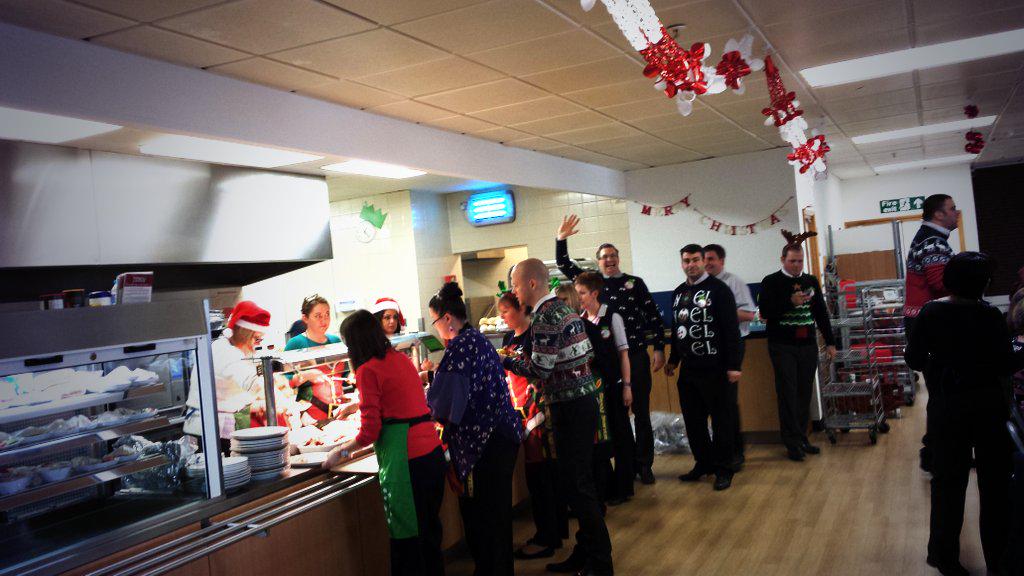 LennyWinkle's tweet photo. The Servants @Tesco_Bedford 1 doing a good job @WoodingDave  @AGB2009 @simonhill_cem  @SarahKnight78 http://t.co/6vNrQaLlHm