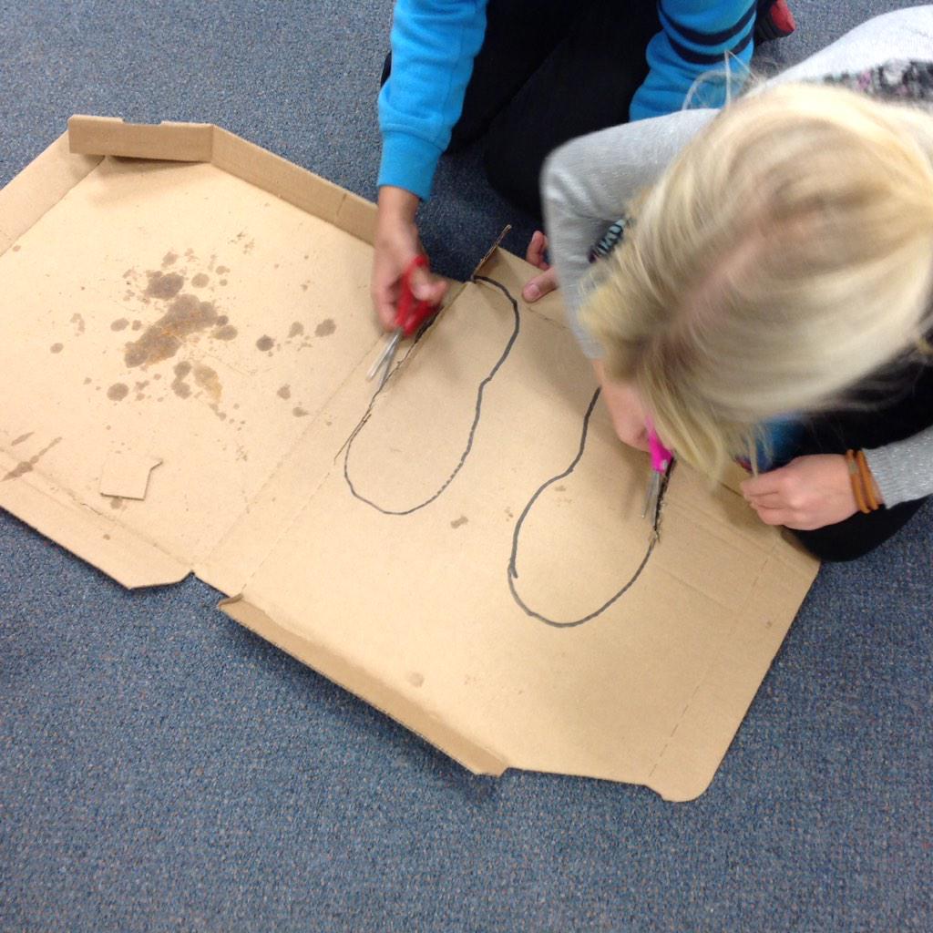 mrsblsclass's tweet photo. Making sturdy structures from found materials. The paper shoe challenge. @ugdb @wcwinegardps http://t.co/b8tXgHgiga