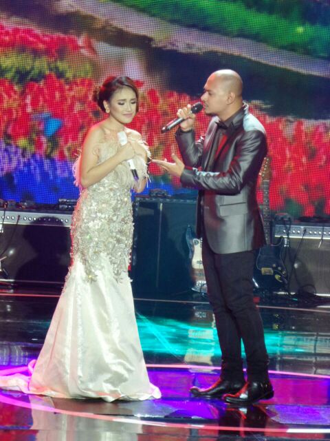 Official_MNCTV's tweet photo. Setelah pilih sendiri aja, semuapun berakhir KANDAS! Oohh nooo @ayutingting_new @huseinidol8 #MNCTVDangdutAwards http://t.co/bDaomojL0I