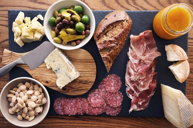 Cold meat platters are the simplest and yummiest ways of feeding guests over the festive season. #ChristmasRecipes