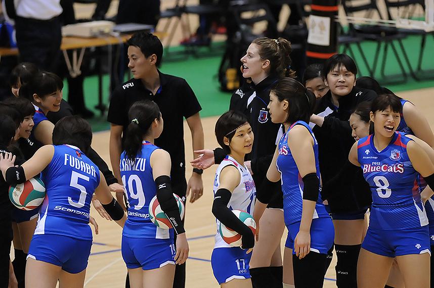 border0519's tweet photo. <2015 Emperor Empress Cup>pick up
Day2-12/11
TORAY-PFU
#DORISJennifer #Sakashita #Yano http://t.co/phtEz6JBXZ