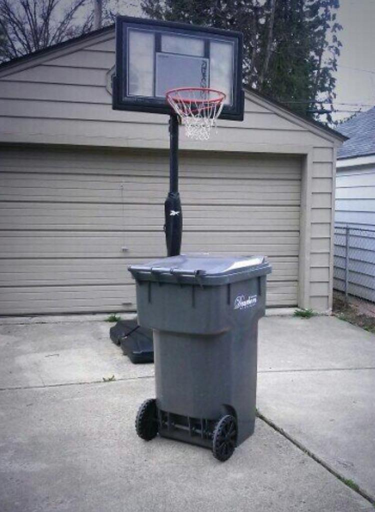 Happy birthday to Roy Hibbert! 