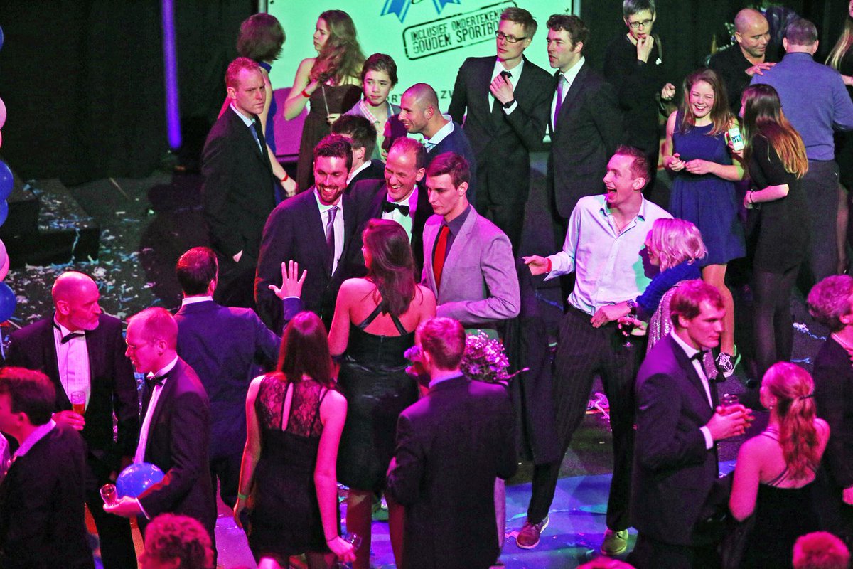 zwolsehelden's tweet photo. Kaartverkoop SportGala Zwolle van start | Nieuws | Stichting Sportief Zwolle: http://t.co/0UsWeLOH2W #sportgalazwolle http://t.co/DpBZ1Jirbh