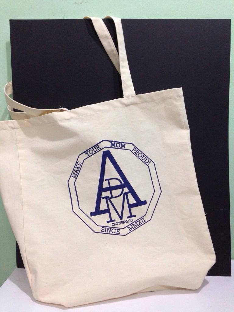 Sape yang gerak #RTW14 nanti jangan lupa singgah booth <a href="/AdmCloth/">ADM</a> ! Ada bag tote baru dari mereka ! #katasapot