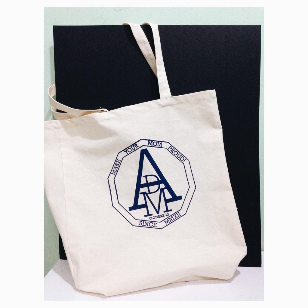 Well , its <a href="/RockTheWorldMY/">Rock The World</a> guys ! Grab yours there ✌️ #admcloth #lokalah
