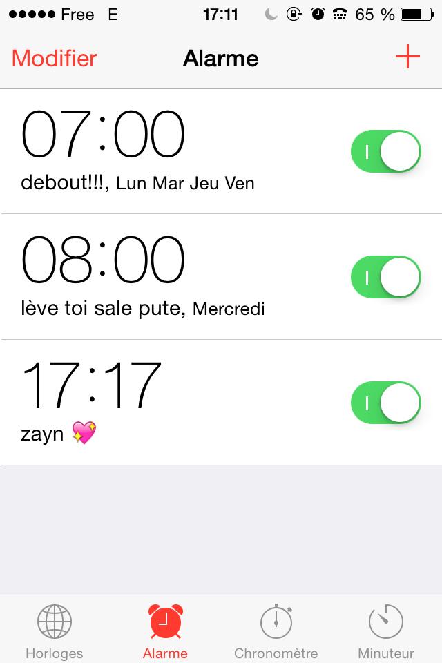 GossipRPGTMUS's tweet photo. “@dannierpgtmus: g mis l'alarme juste pour ta gueule @ZaynRPGTMUS http://t.co/NqrG0nqab3” pathétique.