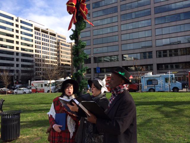 GoldenTriDC's tweet photo. Fa la la! Look for carolers today throughout #GoldenTriDC and share your photos with us! #12GoldenDays #GoldThursday http://t.co/N2W7w691ao