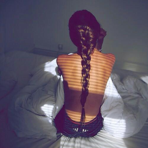 Anais_M_L_'s tweet photo. On coule sa douleur comme on peut, mais qui gagne face a la mort ? http://t.co/tlEcTYL8Xz