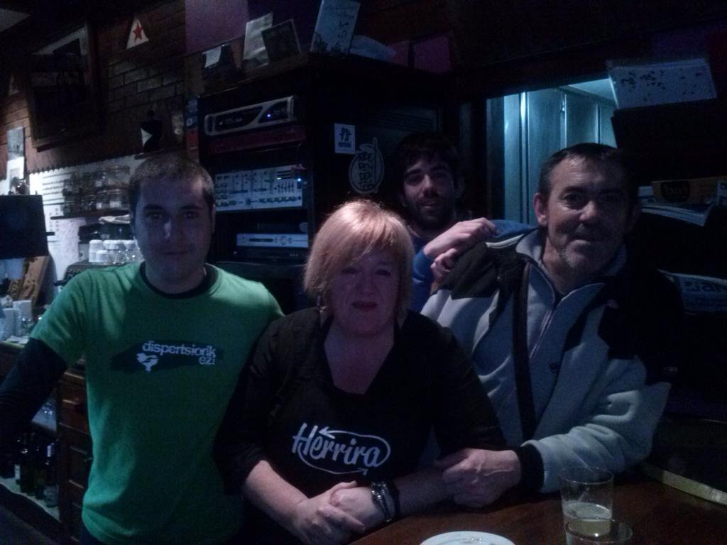 TXOKOGORRI's tweet photo. @JuanDeUrrutia eskerrik asko por lo de borrokillas!! http://t.co/QAU1qmOF6Z